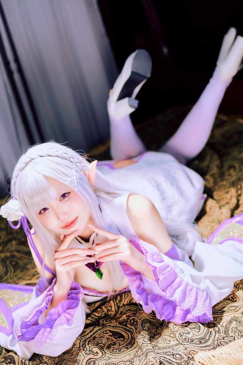cosplay_ao_'s tweet photo. cosplay_Re:ゼロから始める異世界生活

エミリア

 #0524主人公不在のリゼロ併せ https://t.co/121GGCrM69