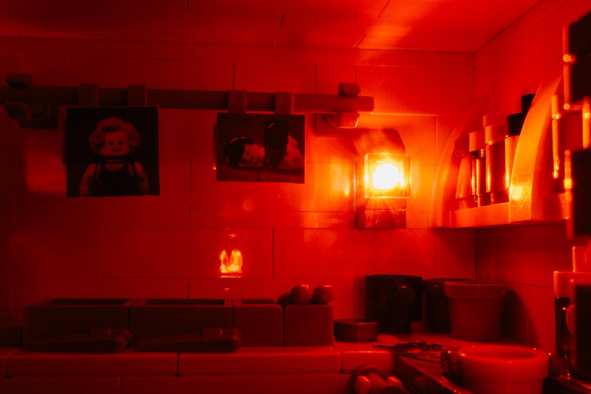 brickgraph's tweet photo. Darkroom https://t.co/TnVSKW4uK8