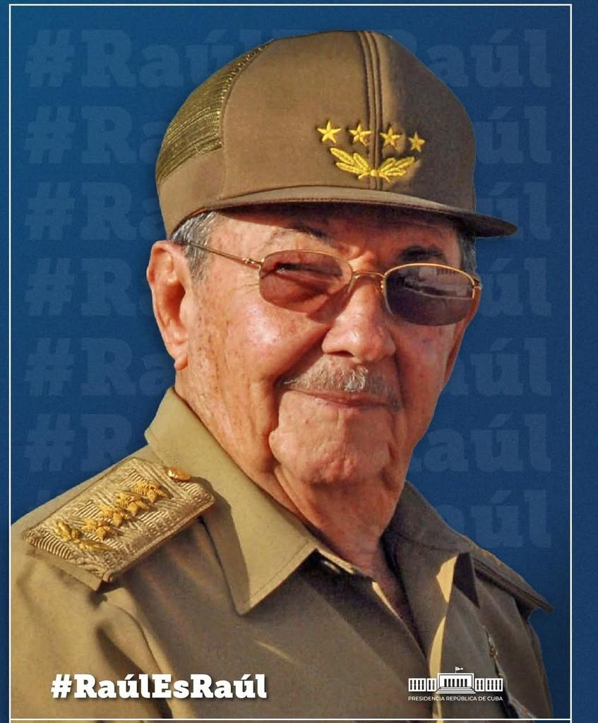 anisleyfuentes1's tweet photo. Sus estrellas son el camino de la dignidad. #RaúlEsRaúl https://t.co/lAc9EwCAL9