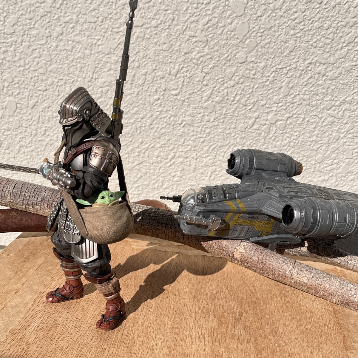 cor_pon's tweet photo. レイザークレストと武将マンドー https://t.co/ADZlU4tqmb