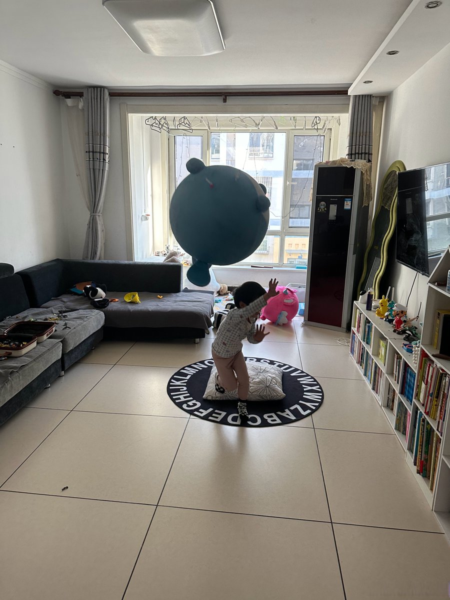 uibtestmegno's tweet photo. [Kids' laughter is the best music!  10 mins of silly dance breaks with your little one = happier hearts all day. Try it tonight! #亲子互动 #FamilyFun]， https://t.co/PUhah0fisB