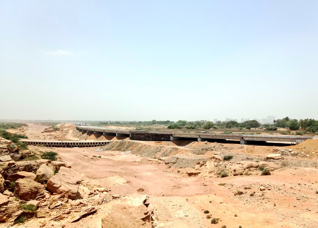 BalochHafeez201's tweet photo. The Malir River is not dead.
It is being buried alive beneath concrete, speculation, and elite housing projects.
From Bhutto Expressway to BTK, DHA City, and Education City the natural floodplains of Malir are being transformed into commercial real estate...1/4
#MalirRiver https://t.co/5ZGZMQYZ4m