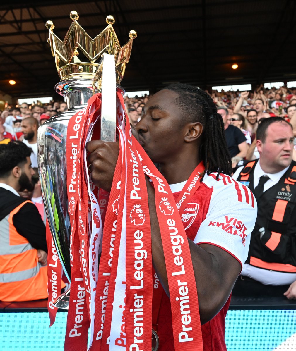 Premier League tweet media