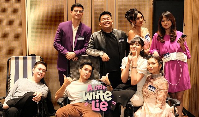 GraciasFans_INA's tweet photo. A little white lie 🤍 https://t.co/1Js8tcZrwP