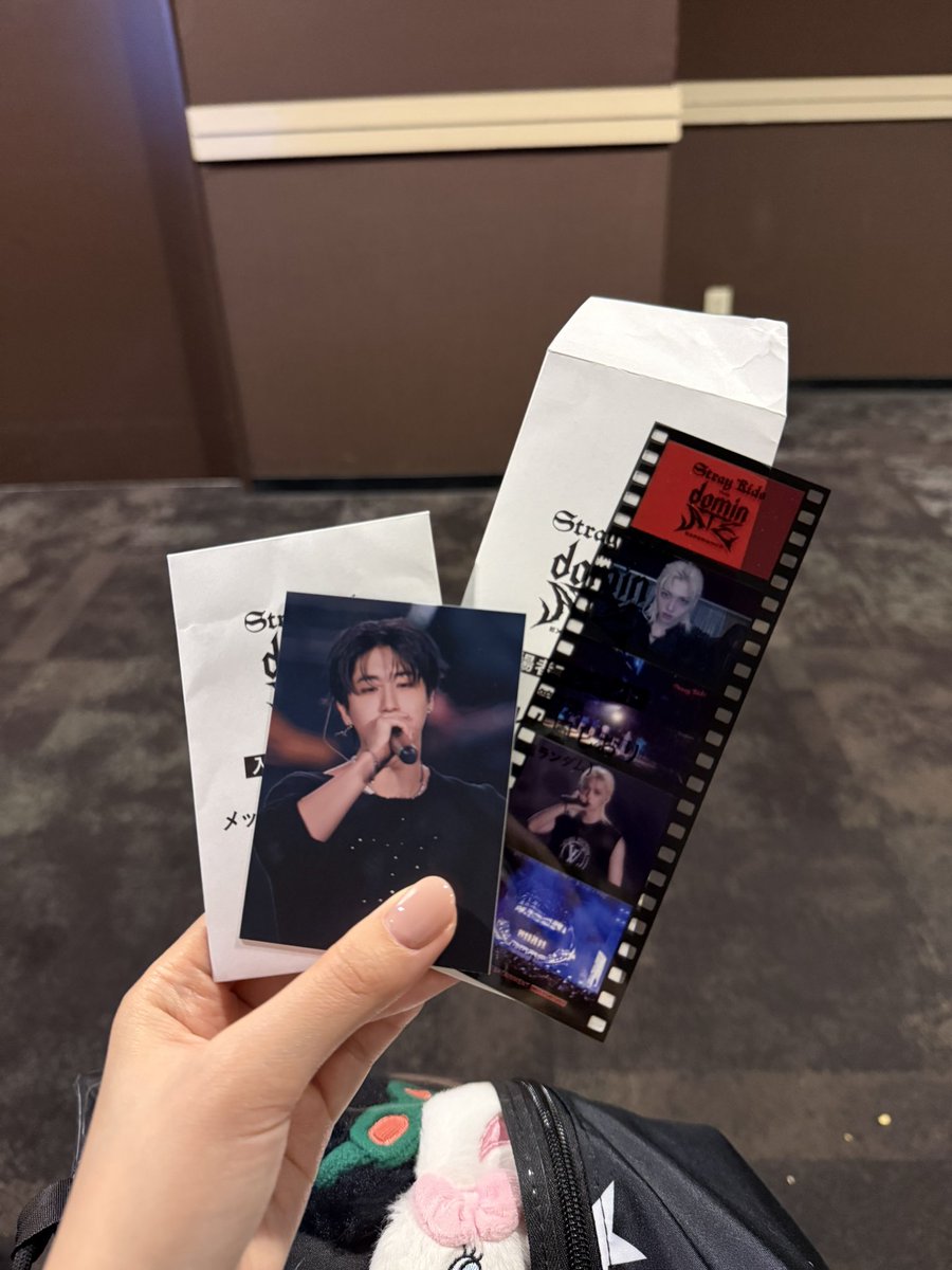 hj_320s2's tweet photo. Straykids ThedominATEExperience 映画 入場特典 入場者プレゼント 交換 第1弾 第2弾 ヒョンジン ハン フィリックス

【譲】第1弾 ハン
        第2弾 フィリックス

【求】同種 ヒョンジン

郵送での交換希望です📮
お気軽にお声がけ下さい(❁ᴗ͈ˬᴗ͈) https://t.co/ZUBEiIlDnf