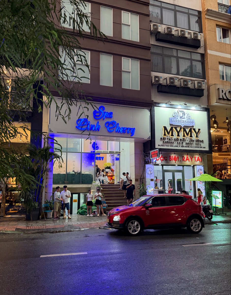 小范同学 tweet media