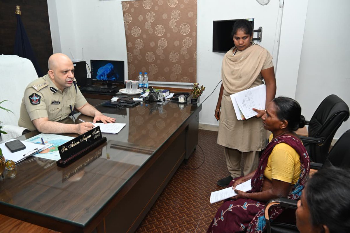West Godavari District Police tweet media