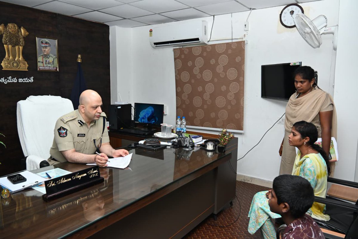 West Godavari District Police tweet media