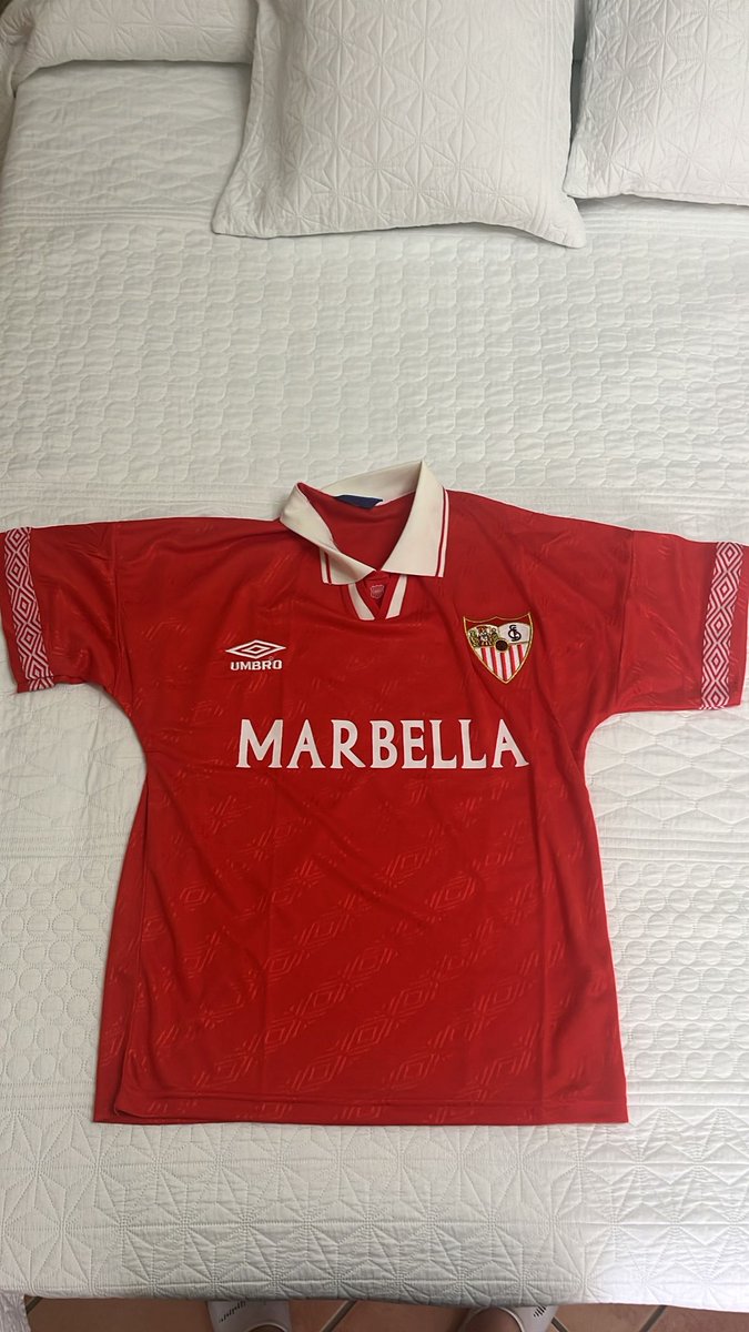 Navismo16's tweet photo. Me acaban de llegar estas tres preciosidades de camisetas. 

Calidad-precio inmejorable y encima llegan en nada a casa. 
Son de @kitsoc6 , podéis comprar las vuestras en https://t.co/D6BnHYFIc6 https://t.co/dtjyfNVnc2