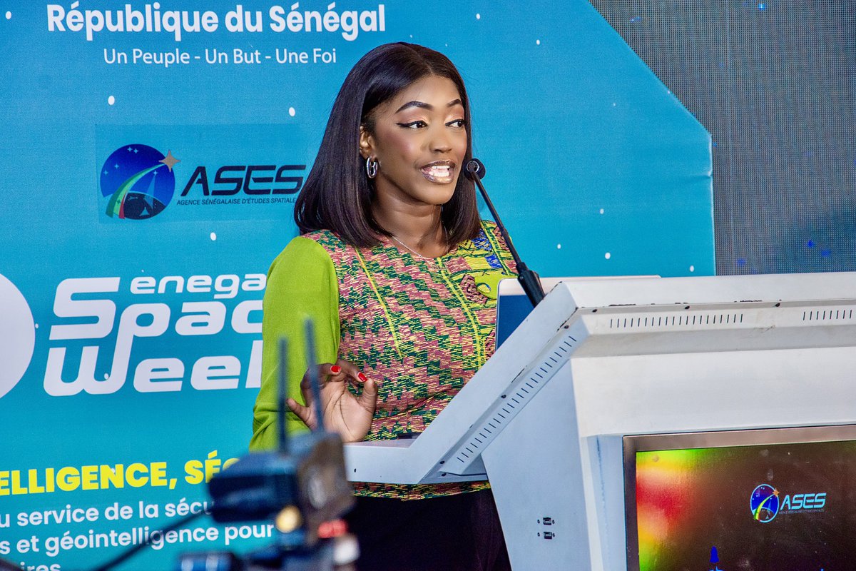 ba_sofiaa's tweet photo. La clôture de la Sénégal Space Week. 
Un moment inspirant.  Honorée d’avoir été à la Présentation. https://t.co/GmUlqvV2TE