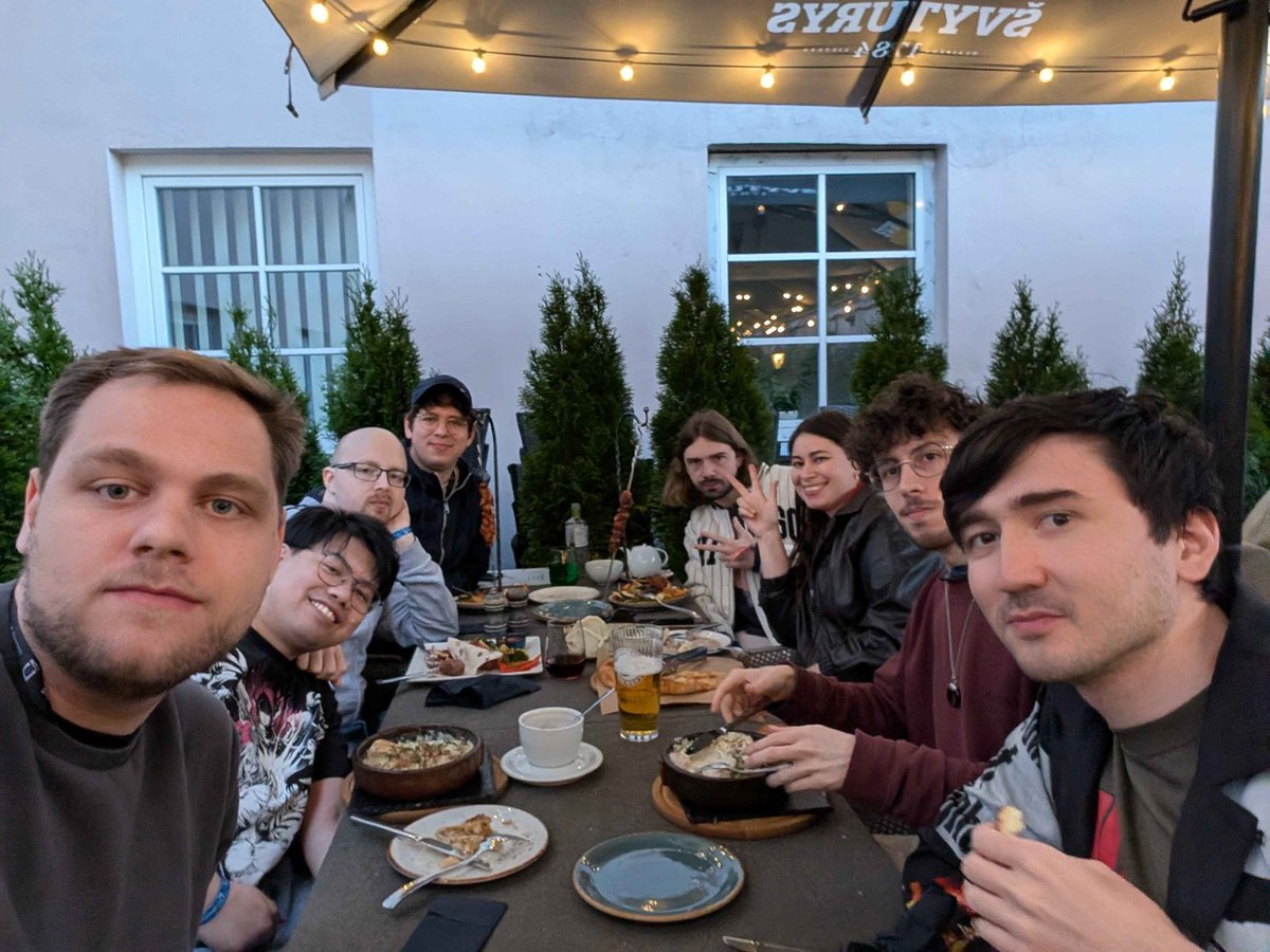 C_Salty tweet media