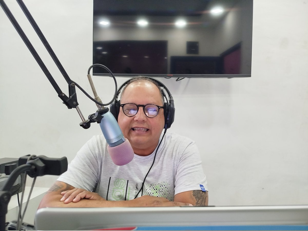#PájaroDeLaAutopista tweet media