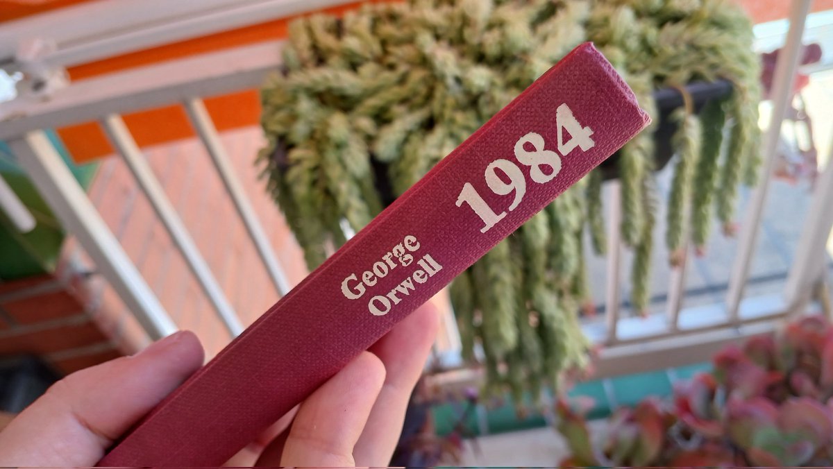 abolueta's tweet photo. Wow...
#1984 de #GeorgeOrwell https://t.co/klVeVVrnEF