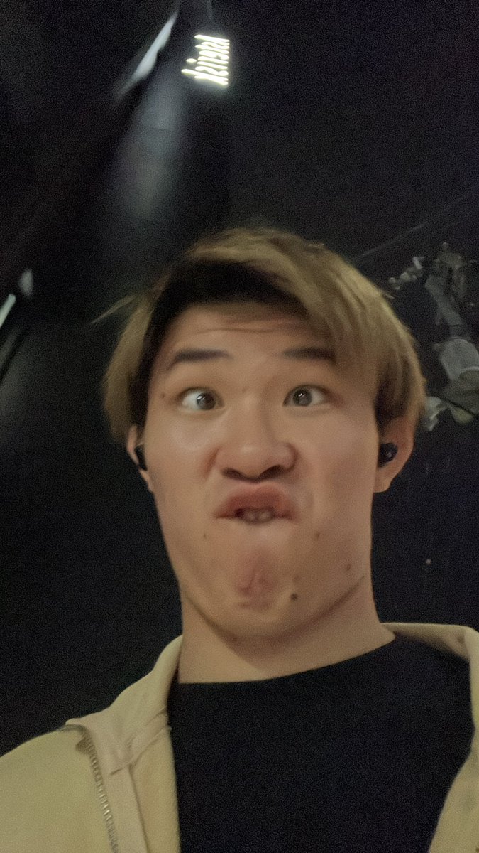 _Ryoga_0219_'s tweet photo. スーパーフェザー級
置いてかれてる
俺もはよ復帰して、追いつく https://t.co/N2H7yFoG6d
