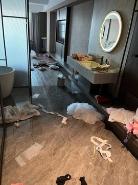 DanielAuditor12's tweet photo. 今晚去雨林里 人家想让你好好刺激一下嘛 https://t.co/0TJM7cDX50