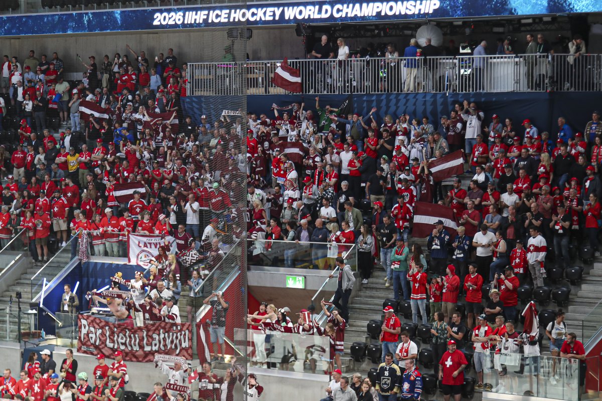 failiem_lv's tweet photo. 🏒 Latvijas izlases PČ spēļu bildes vienuviet skaties te:
https://t.co/pmArJnJEu4

📸 Guntis Lazdāns / @lhf_lv https://t.co/v1WjfKn2JD