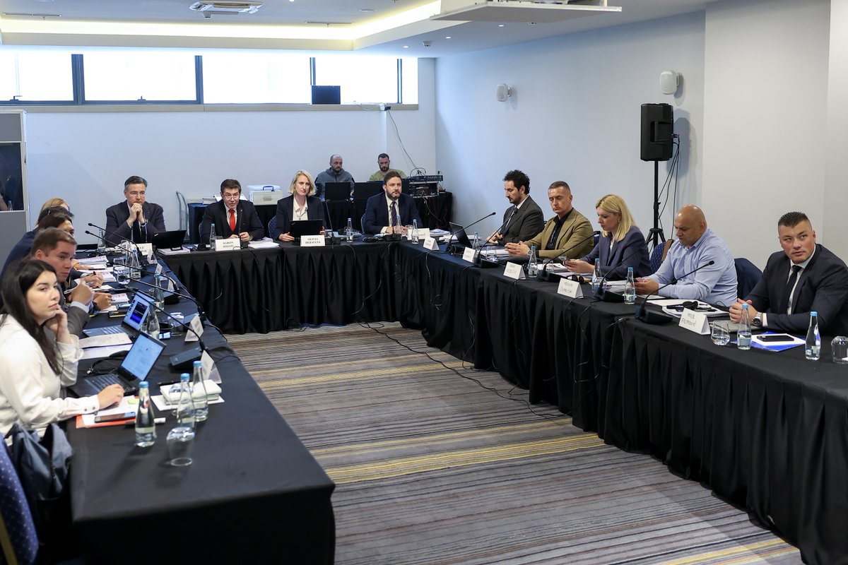 rccint's tweet photo. 8th Board Meeting of the Integrative Internal Security Governance Initiative - #IISG, held in #Sarajevo marked a milestone ⏭️ as the Board members took note and welcomed the future integration of IISG into RCC security portfolio

This transition reflects a gradual move from project-based coordination towards a sustainable regional platform for governance coordination, support, implementation monitoring and donor harmonisation.

Within the RCC, the future Security Governance Hub is expected to provide political continuity, institutional sustainability and stronger links with broader #RegionalCooperation mechanisms, while preserving the expertise and regional ownership built through the IISG process.

Read more 👉🏻 https://t.co/lxM9Xw3e62

#poweredbyRCC 🇪🇺