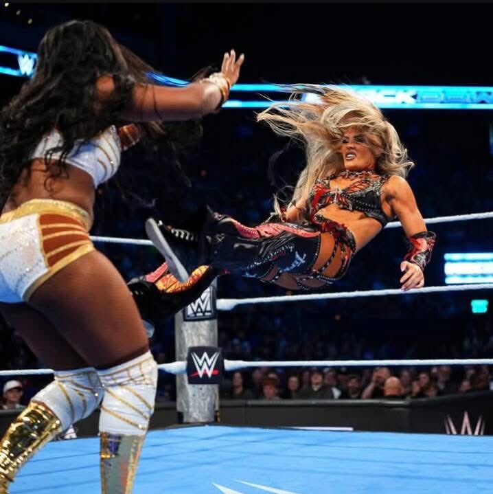 Tiffanystritton's tweet photo. Hello? Fans👋I hope y’all enjoy the fight!!! Here’s my backup page to keep you updated “Remember I do its all 💥💥💥

#Wrestling #usa #backuppage
#Fans https://t.co/Fuxgl6MbaY