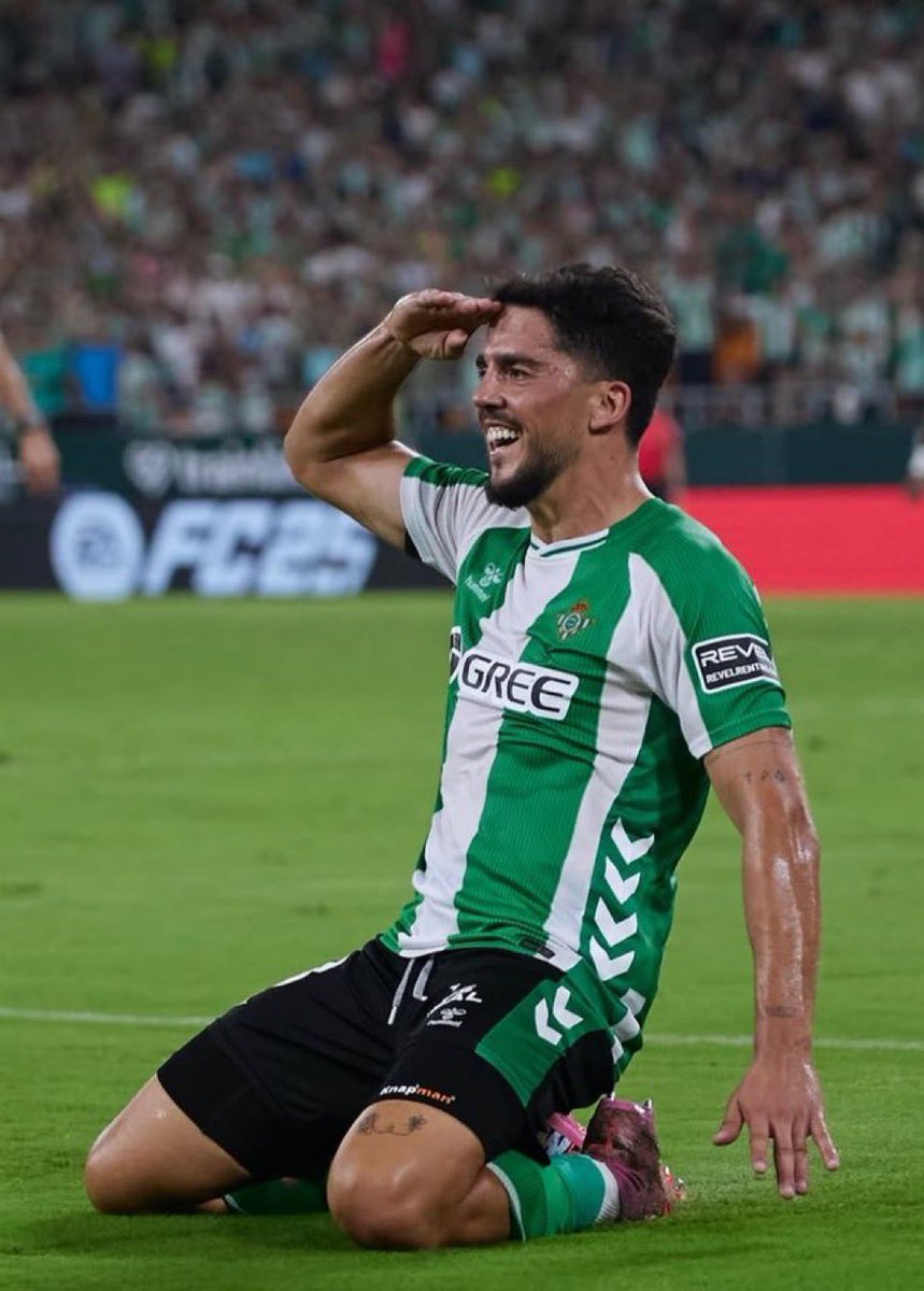 PegasusRBB's tweet photo. Pablo Fornals: 9 goles y 6 asistencias en Liga.

Alex Baena + Gavi + Yeremy Pino: 4 goles y 6 asistencias en Liga (Y Premier) entre los 3.

No es broma. https://t.co/Z4bhi8SiBw