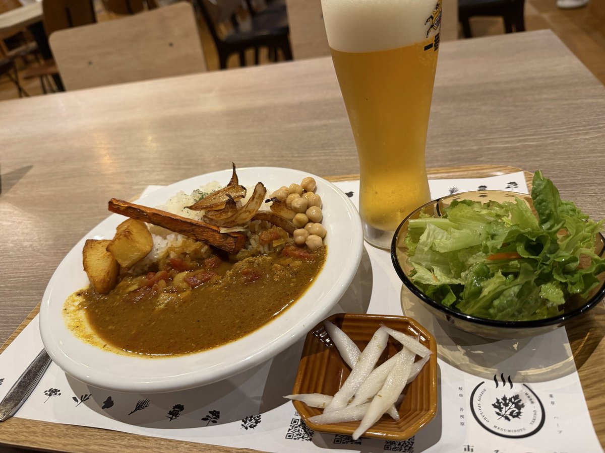 taka_katoo's tweet photo. 月一の岐阜出張
仕事終わりは『めぐみの湯』
スパイスカレーでいつも優勝

#サウナ
#めぐみの湯
#岐阜
#各務原 https://t.co/SriAKvWdpB