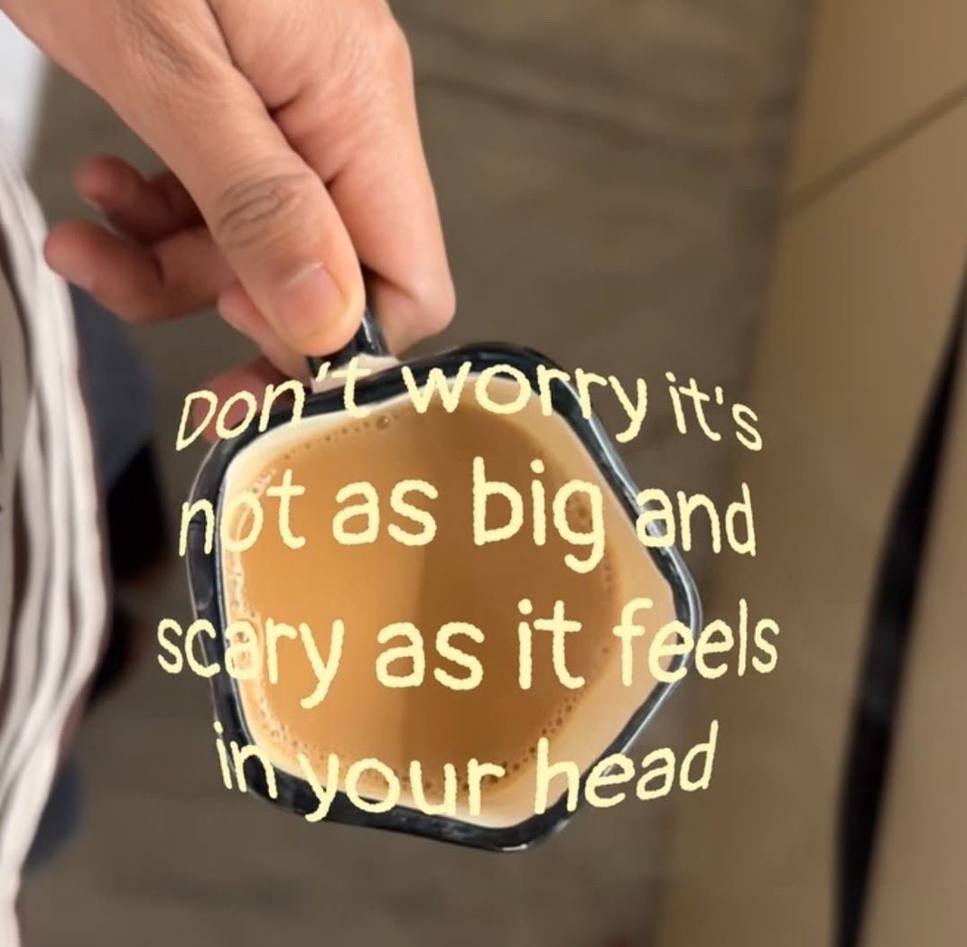 A✰ tweet media