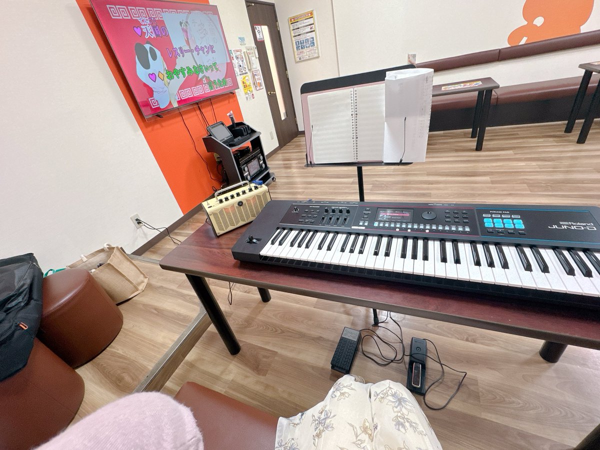 sheermusic_4a's tweet photo. 17日はサウンドメッセ、昨日は秋のライブに向けて打ち合わせでした🎹✨

今まで自分がやってきたこととしっかり向き合い、初心に戻って色々考えていました。

ご迷惑をおかけした皆様、ご心配をおかけした皆様、申し訳ございません。
そして、ありがとうございます。

今までの活動とは少し変わりますが、練習や作品作りもマイペースに頑張っています。

お知らせや進捗等、ゆっくり更新してまいります。
引き続きどうぞよろしくお願いします🙇‍♀️