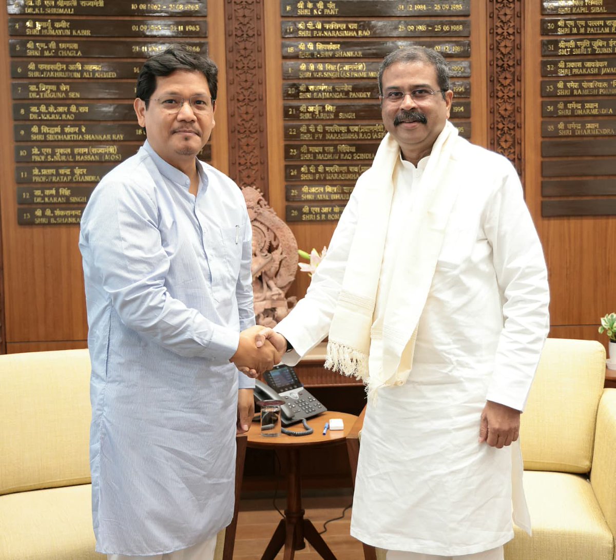Dharmendra Pradhan tweet media