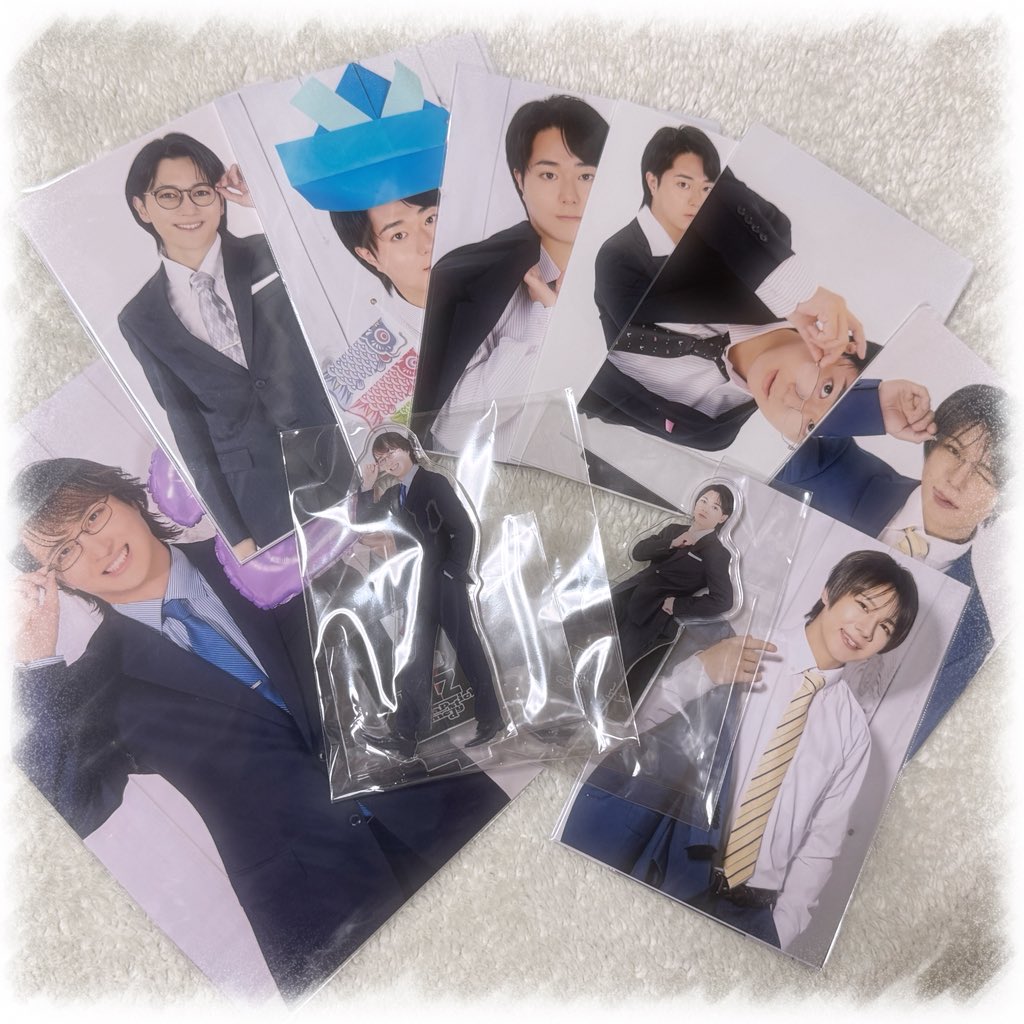 hamu_u_126's tweet photo. 該当㌠のᯒᯎ″さん達から沢山ブロマイド貰いました🎶🔩
たくさんの伊斗さんと一緒に過ごしてもらいますよ✋♪( ◜ω◝و(و "
ありがとう🫶❣️ https://t.co/pQaQcKaGag