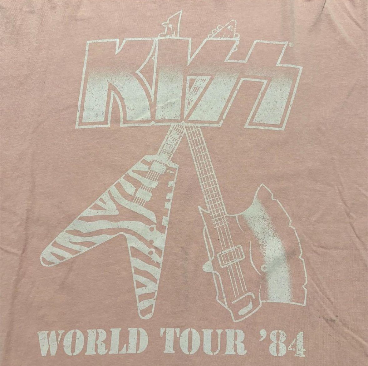 1984年世界を揺らしたあの熱狂を今」 ロック界の生ける伝説KISS公式 大