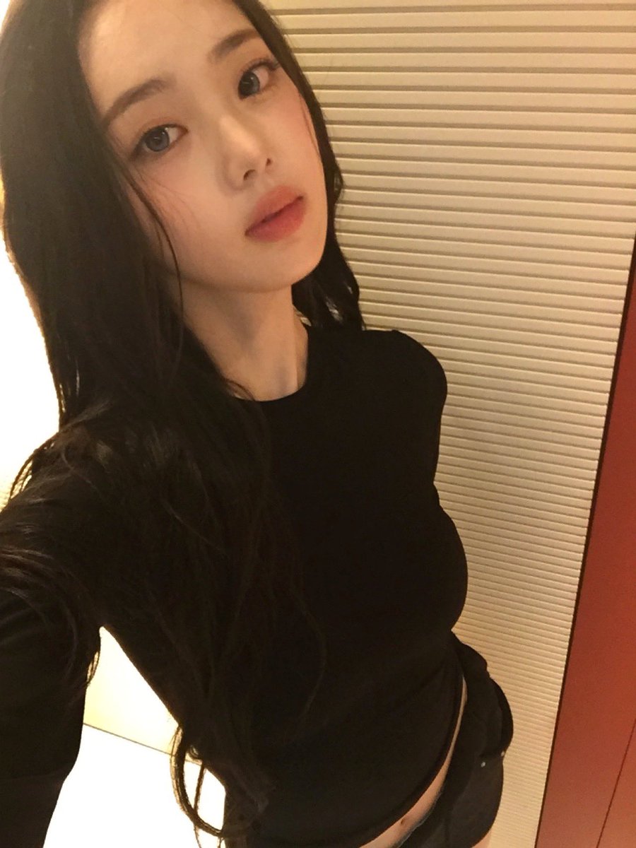 빈 tweet media