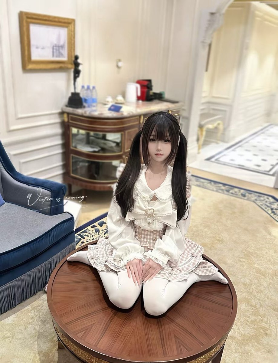 PengYaxi's tweet photo. 二十张一次的福利姬 需要的私 全国可飞 三点粉嫩 可无套���射 https://t.co/YGhh5C9aTn