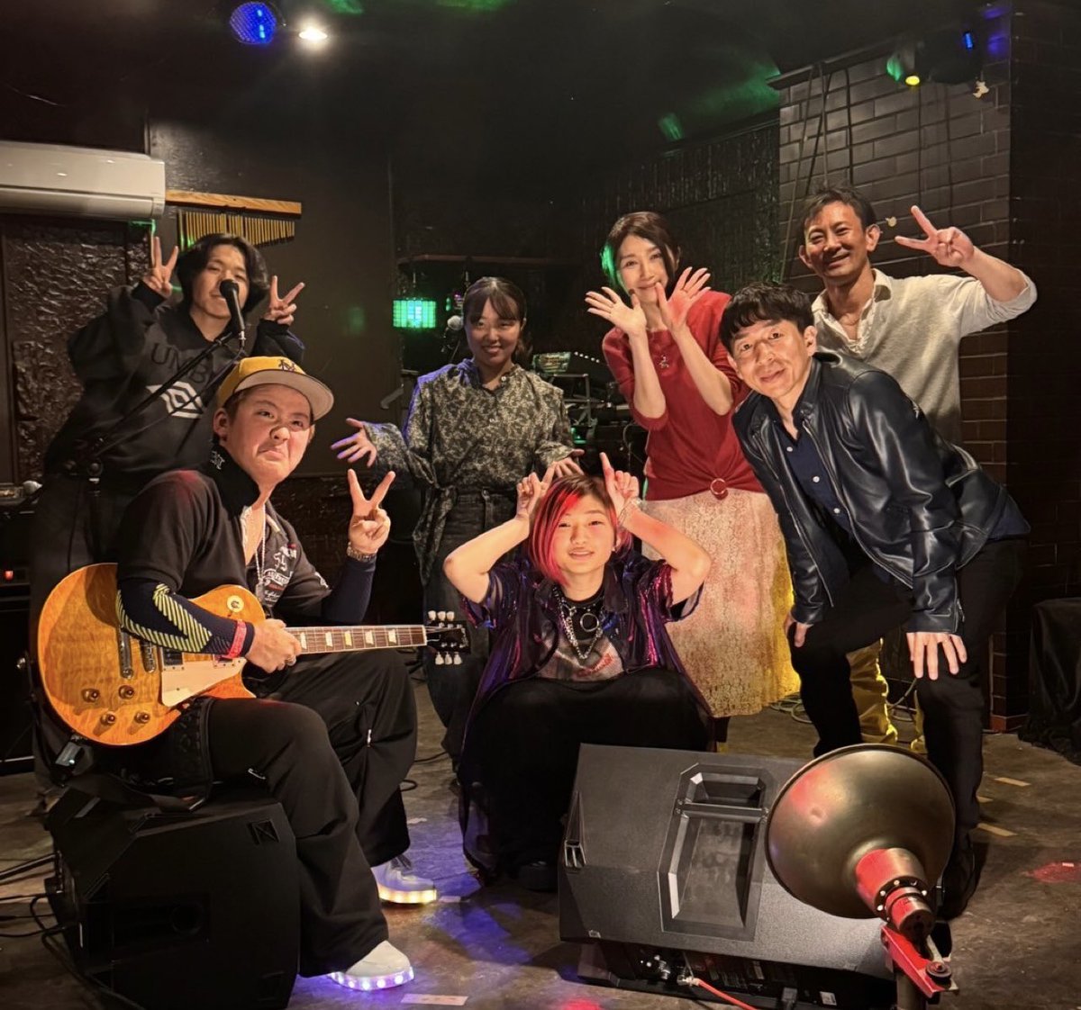 mint_obi's tweet photo. 昨夜のライブ、私はオープニング15分枠の出演でした😊
曲はデジタルサックスの演奏で、中島みゆきさん｢糸｣ とマイラバ｢白いカイト｣を
歌わせて頂きました✨️
スモークに驚き、サックス演奏後半グダグダになりましたが、最後何とか立て直せて良かった😂
お越し頂いた皆様、ありがとうございます！ https://t.co/vJue4aN2kE
