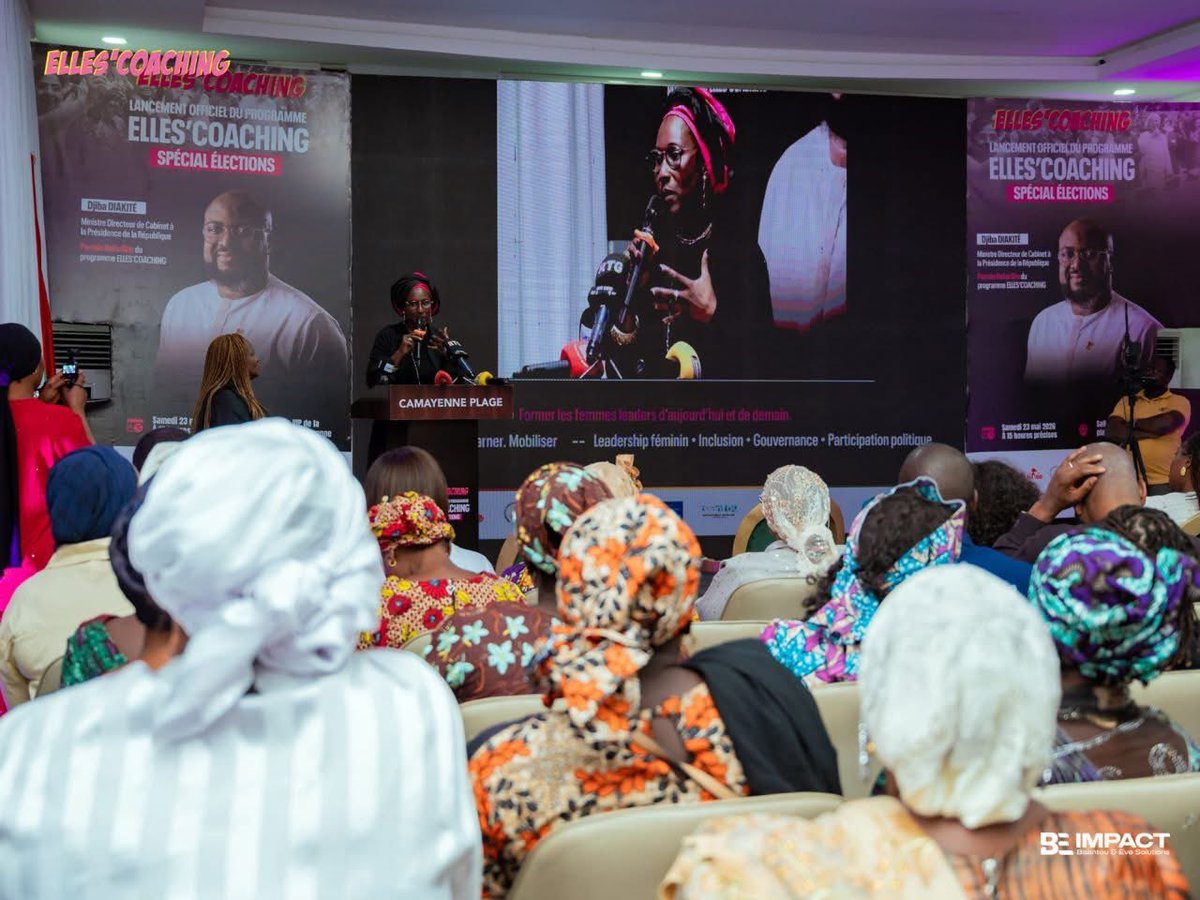MariamTendou's tweet photo. Cette phrase, depuis le lancement officiel du programme @EllesCoaching , résonne encore avec toute sa force et tout son poids.

Nous avions volontairement souhaité un lancement sobre, parce que notre attention était déjà tournée vers la suite, vers les prochaines étapes, vers le travail à accomplir. Mais nos attentes ont été dépassées.

« Le programme ELLES’COACHING est un programme utile et sera institutionnalisé sous le leadership du Ministère de la Femme, de la Famille et des Solidarités. »

Nous l’avons entendu.

Certaines phrases dépassent le cadre d’un discours. Elles deviennent une responsabilité. Une confiance accordée. Un engagement à honorer.

Les sceptiques me diront : encore un autre lancement, rien de nouveau à l’horizon. Et je le comprends. Mais celles et ceux qui me connaissent savent que je ne fais jamais les choses pour simplement cocher une case.

Depuis près de dix ans, nous avons réfléchi, construit, ajusté, expérimenté et fait mûrir ce programme afin d’arriver à ce moment que nous avons vécu hier.

Nous avons du travail. Oui. Beaucoup de travail.

Un lancement n’est qu’une étincelle. Mais parfois, c’est exactement l’étincelle dont on a besoin pour allumer le feu. Absolument.

Avant de repartir dans l’action, il me faut faire une pause. Parce que ce que nous avons vécu lors du lancement officiel du programme ELLES’COACHING est particulièrement important.

Ce programme a été pensé il y a près de dix ans. Il a accompagné, soutenu et impacté des femmes, parfois à petite échelle, avec des moyens modestes mais avec une conviction immense. Aujourd’hui, il franchit une nouvelle étape et entre dans une autre dimension.

La présence, lors de ce lancement, des parties prenantes les plus déterminantes était bien plus qu’un symbole. C’était un signal fort. Une démonstration d’engagement autour de cette dynamique.

La présence de trois soutiens de taille dépassait largement les titres, les fonctions ou les engagements symboliques. Nous avons eu l’honneur de compter parmi nous :

• Le Général Amara CAMARA, Ministre Secrétaire Général à la Présidence de la République ;
• Monsieur Djiba DIAKITÉ, Ministre Directeur de Cabinet à la Présidence de la République et Président du Comité Stratégique Simandou 2040 ;
• Madame Patricia LAMAH, Ministre de la Femme, de la Famille et des Solidarités.

Leur présence portait un message qui allait bien au-delà d’une participation protocolaire : celui d’une volonté réelle d’accompagner les femmes, de soutenir le leadership féminin et de renforcer les espaces où les femmes peuvent pleinement prendre leur place.

Nous avons également eu à nos côtés :

• Les candidates et aspirantes candidates, au cœur même de cette initiative ;
• Madame la Première Vice-Présidente du CNT ;
• Madame la Directrice Générale des Élections ;
• Madame la Secrétaire Générale du Ministère de la Culture, de l’artisanat et du Tourisme 
• Des Conseillères de Cabinet issues de la Primature et de plusieurs départements ministériels ;
• Des dirigeantes engagées au sein du secteur privé ;
• Des responsables de coalitions de femmes, notamment le GFAG – Groupement des Femmes d’Affaires de Guinée ;
• Et mes soutiens parmi les plus solides : nos sœurs du GRIF – Groupe de Réflexion & d’Influence des Femmes.

Ce 23 Mai, il ne s’agissait pas simplement d’un lancement. Il s’agissait d’une convergence. D’une rencontre entre des engagements, des convictions et une ambition commune.

Oui, nous avons du travail. Nous en sommes conscientes. Mais nous avons aussi les soutiens qu’il faut. 

@djisanfina