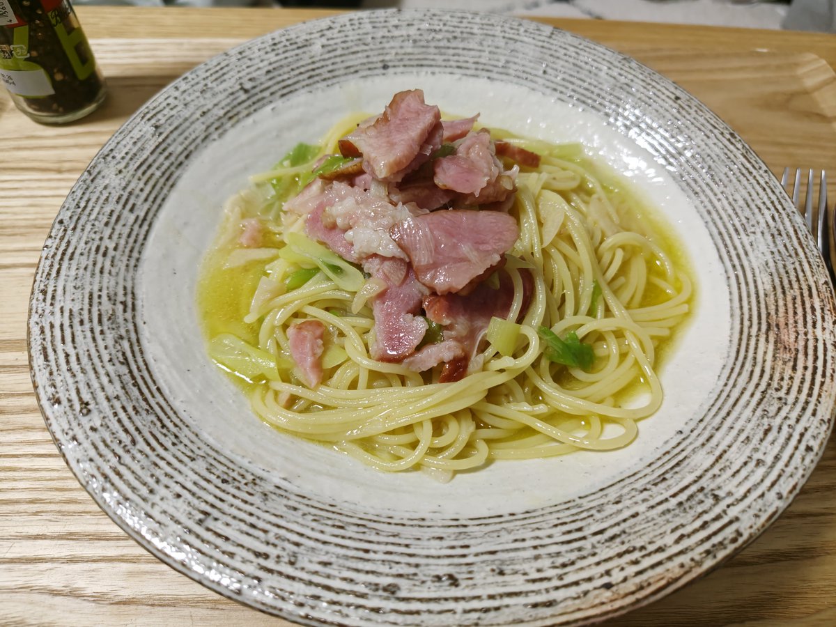 どころ tweet media