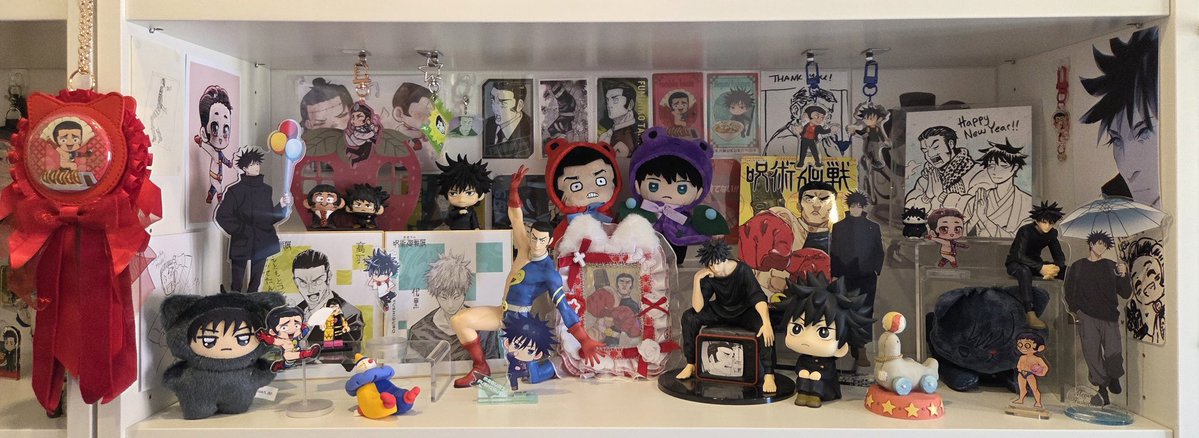 beetlethirteen's tweet photo. revamped takaba and megumi display! its expanding to a second (unfinished) shelf so ill just share this one for now https://t.co/rfKdpbOZTV