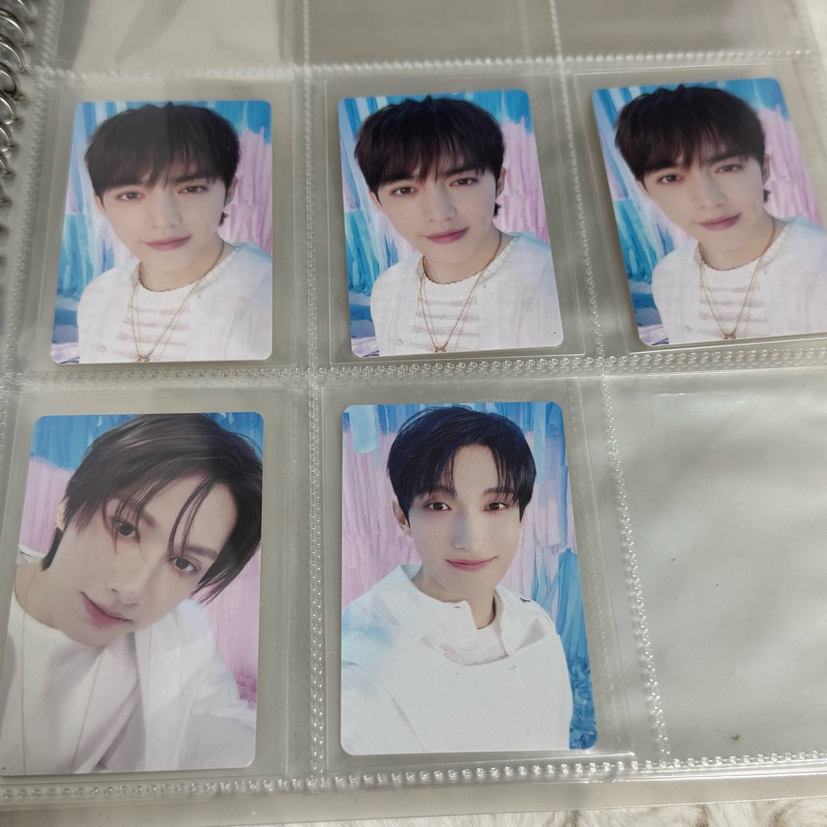 aaa1986t's tweet photo. SEVENTEEN セブチ ファンミ ペンミ YAKUSOKU カラットブース CARAT BOOTH トレカ FC特典 交換 買取

【譲】 🍒 🐱 🍕
【求】 ご提示ください

YAKUSOKU銀テ、落下物（ハート）ご一緒にお譲り可能です。

郵送📮𓈒𓂂𓏸
お気軽にお声かけください🍀 https://t.co/vrijvmVY89
