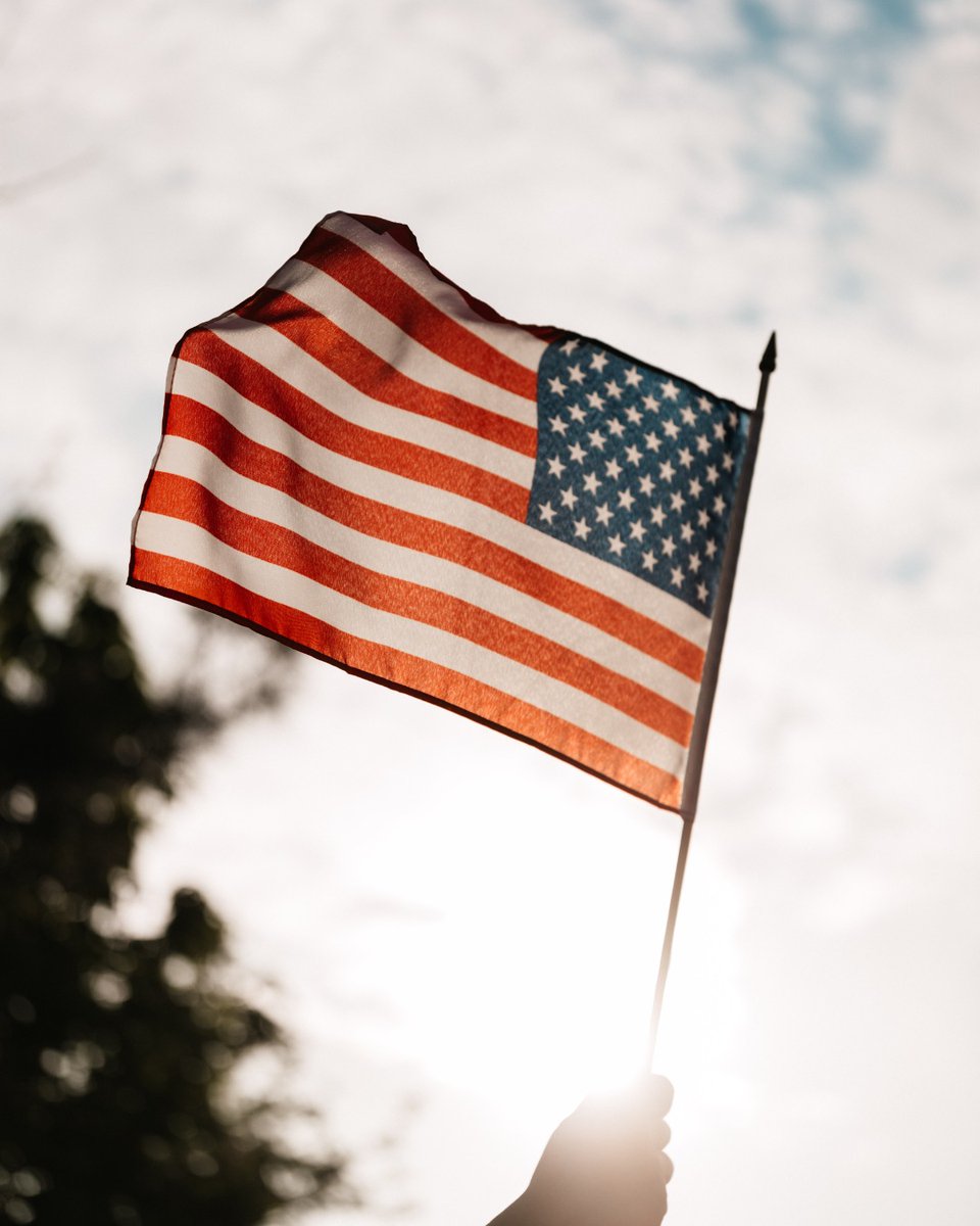 MyPGW's tweet photo. Today, we pause to remember and honor our fallen heroes. 
PGW offices are closed for Memorial Day. 
Smell gas? Call our 24/7 Emergency Line 215-235-1212. https://t.co/saJfbOT4yC
