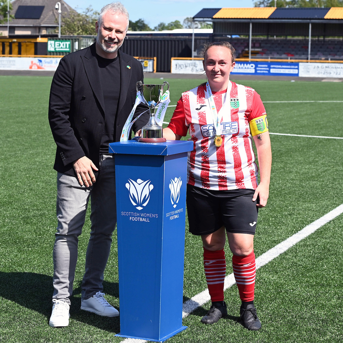 ScottishPower's tweet photo. On hand to deliver the silverware🏆

Kerra McKinnie, Graham Campbell and Gillian Noble from across all areas of our business were there to crown the winners. https://t.co/74jjCOmMp2