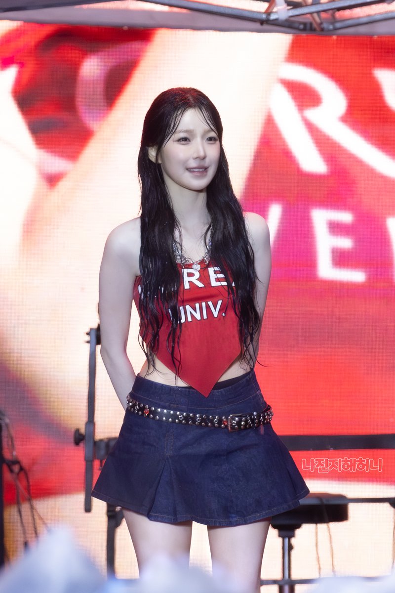나진지해허니 tweet media
