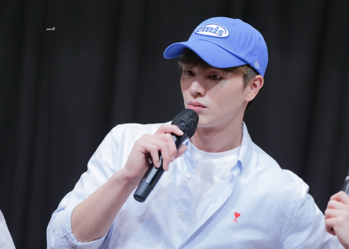 dailysungjae6's tweet photo. Hello i miss you 🩵
#BTOB #SUNGJAE𓆟 
#육성재 @BTOB_6SJ  
@YookSJ_official https://t.co/psqeprX94h
