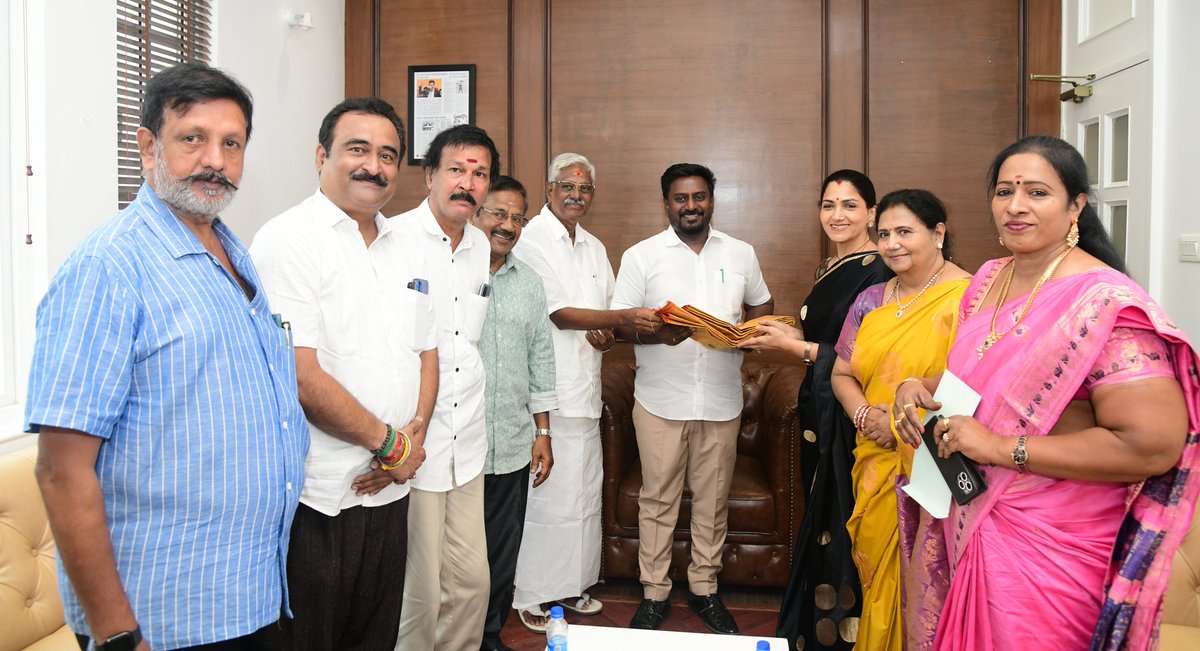 KhushbuSundar tweet media