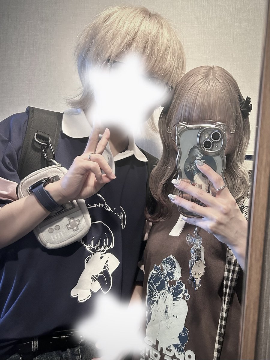 ___zingai___'s tweet photo. Re:Smile3日目（？）
今日の参戦服←⁉️は現地調達したポロ👊🏻🩵ྀི🤎ྀི 5/22彼氏と来て、5/23夫婦になり、5/25旦那と帰るRe:Smileの旅。これにて【完】私だけでなく旦那とも仲良くしてくれた、会ってくれたみんな本当にありがとう◎ みんなの事がもっと大好きになりました❣️また会おうね〜〜(ＴＴ)❣️❣️ https://t.co/ocMh8f2rSO
