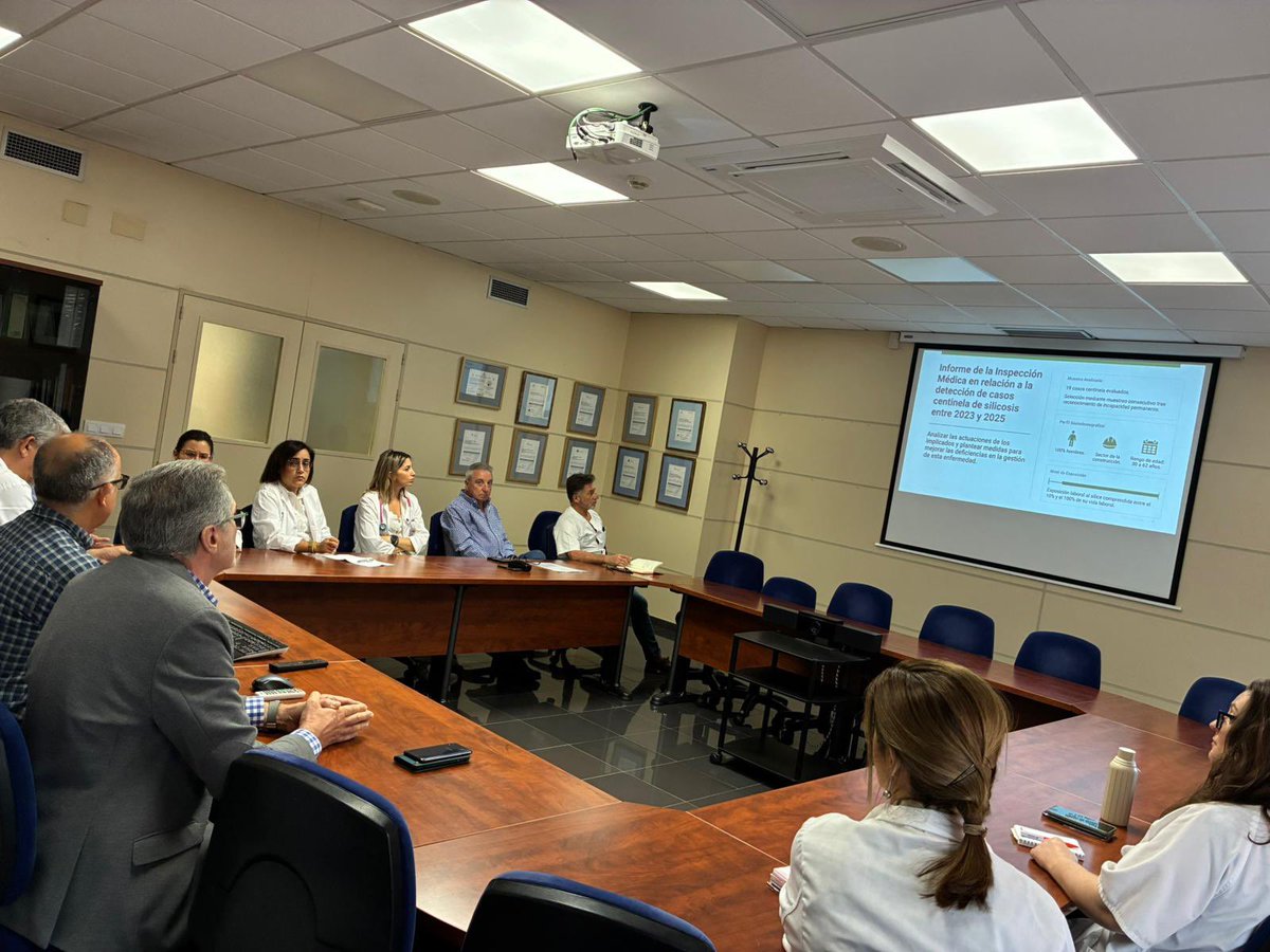 SaludNorteMalag's tweet photo. La Inspección de Servicios Sanitarios de Málaga refuerza la vigilancia y detección de enfermedades profesionales, especialmente la silicosis. La prevención y el seguimiento son fundamentales para proteger la salud en el entorno laboral.
#SaludLaboral #Silicosis #Prevención https://t.co/jQ721Q6spE