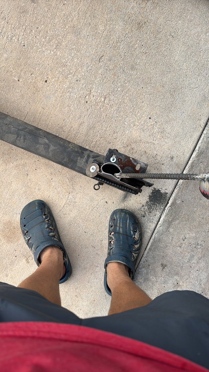 Dan the Craigslist handyman tweet media