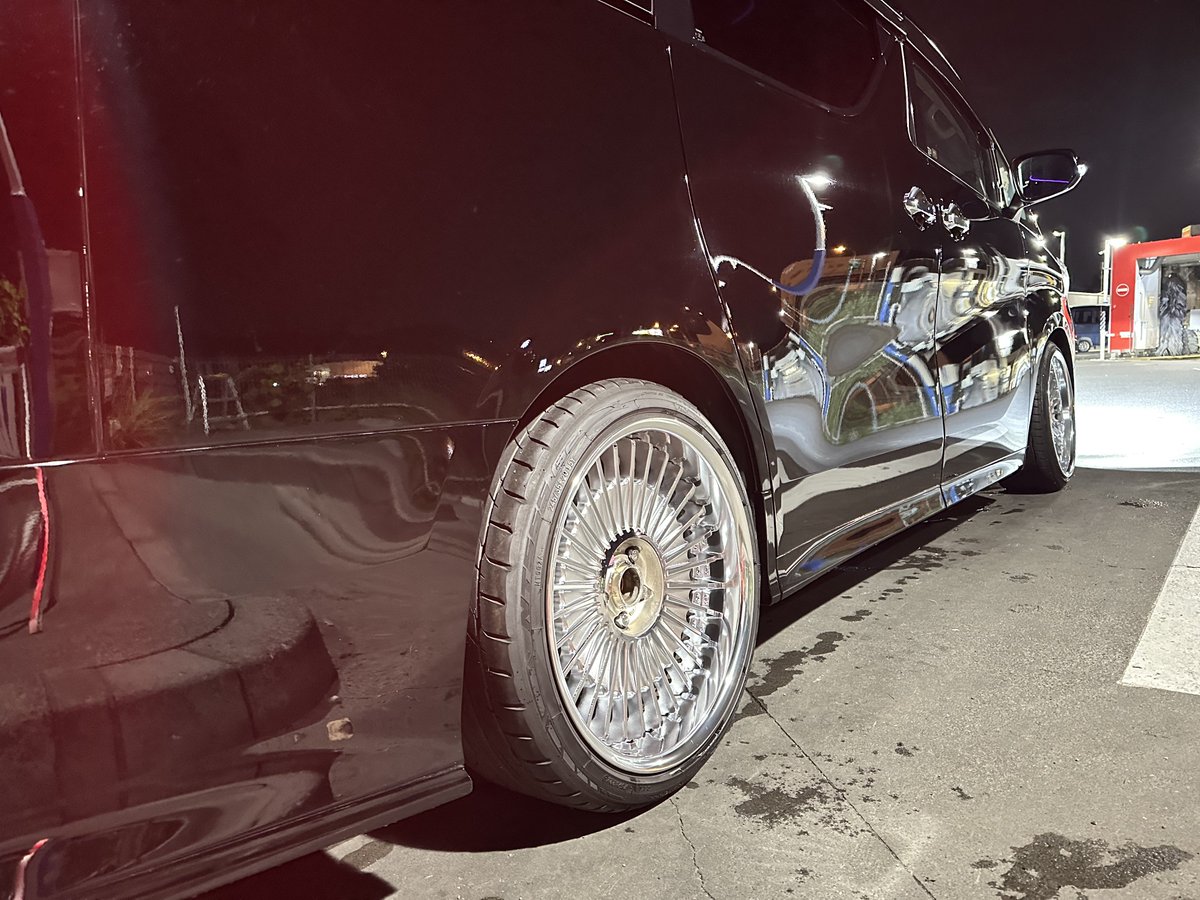 yutaro_lool's tweet photo. いつもと違う場所でアライメント🦴
車高上げたから当たり前だけど全上げで純正位まで上がる😂
これにて2年に1度の大工事完結です🫡 https://t.co/FQlNlqmJuM