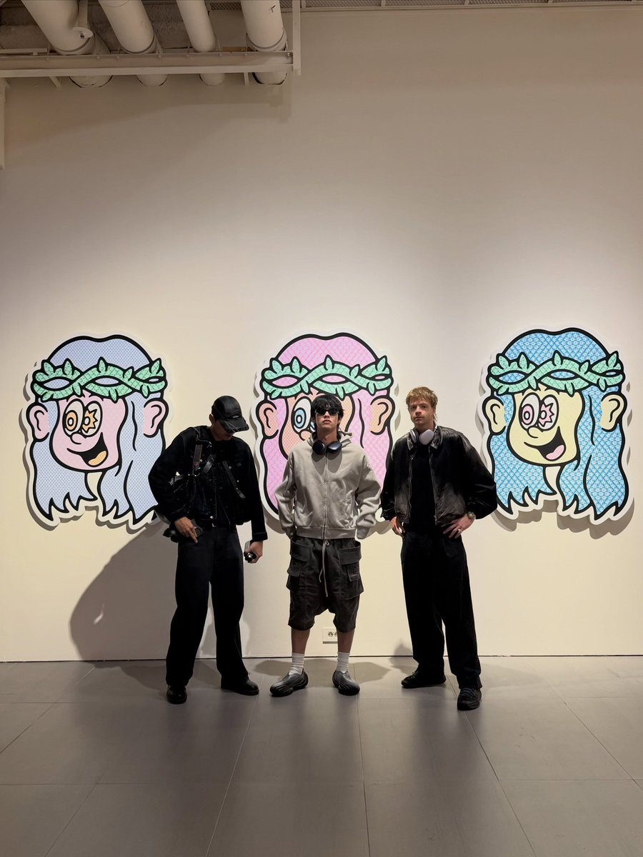 honeylemon’s tweet media