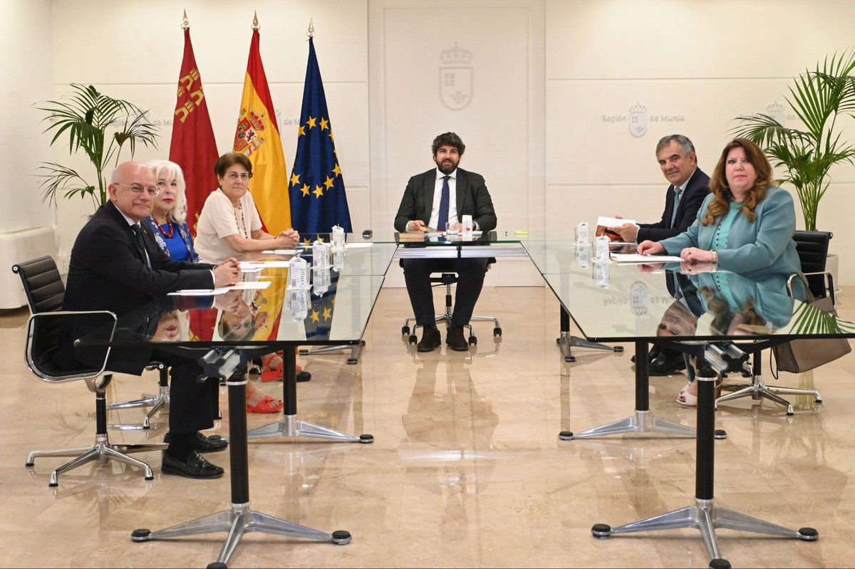 Fernando López Miras tweet media