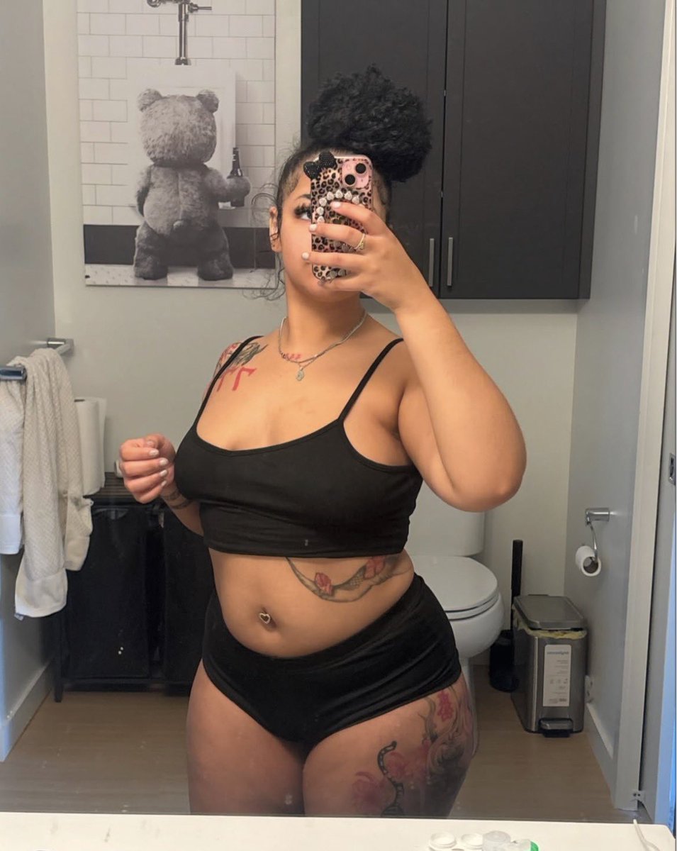 Nelyohbelly🌸 tweet media
