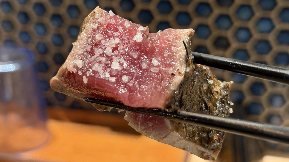 ore_meshi29's tweet photo. 何回でも言うけど、系列の神田『土佐みょうじん』のカツオの藁焼きも最高。都内で美味いカツオの塩たたきを食べるなら、ガチでここ。〆の茶漬けまでうまい…予約必須。 https://t.co/jA2u1Hy3rt