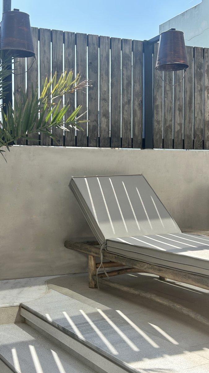 Elakati_'s tweet photo. Your private oasis in the heart of the city!
The Iviskos Suite offers the perfect blend of distinctive design and outdoor luxury. 
We’d love to host you!
Direct Booking Discount up to -30%  → https://t.co/S9O0M5Ov4J
#Rhodes #Greece #ElakatiExperience #BoutiqueHotels #CityHotels https://t.co/qeSz6JD1Cp